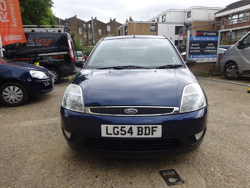 View FORD FIESTA 1.4 Ghia 5 Door