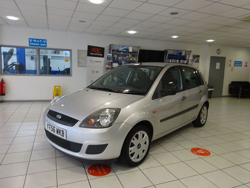 View FORD FIESTA 1.2 Style