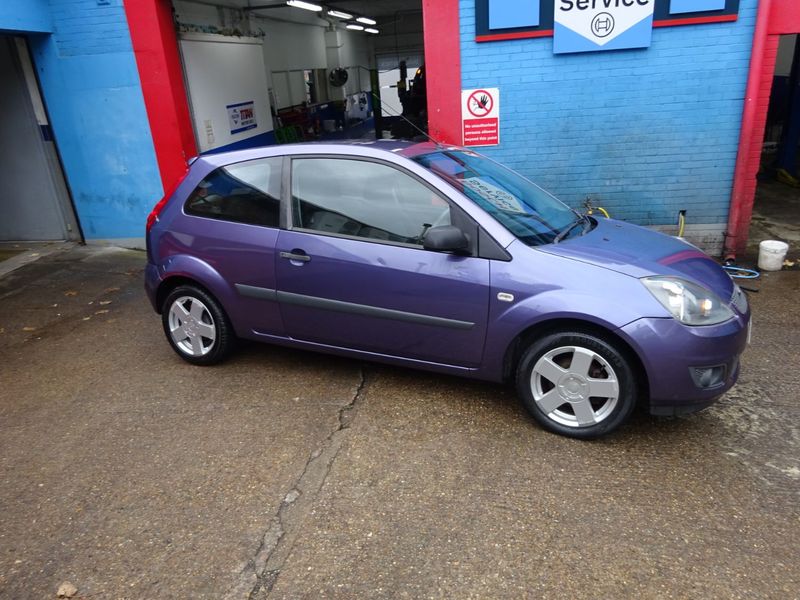 View FORD FIESTA 1.25 Zetec Climate