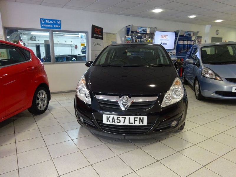 View VAUXHALL CORSA 1.4i 16V Design 5 Door Automatic AC