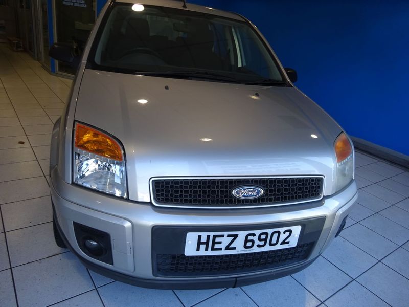 View FORD FUSION 1.6 Zetec Climate