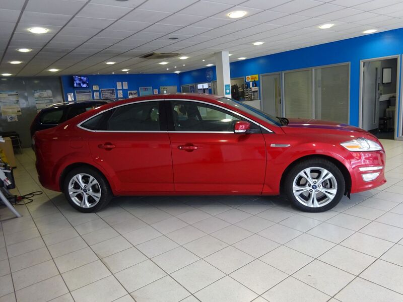 View FORD MONDEO 2.0T Ecoboost Titanium Powershift