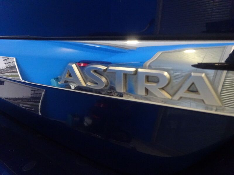 VAUXHALL ASTRA