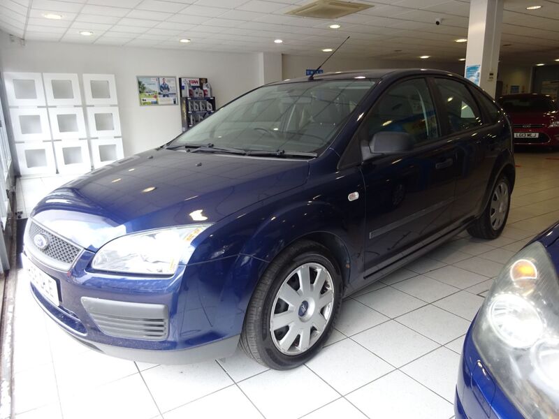 View FORD FOCUS 1.6 LX Automatic 5 Door