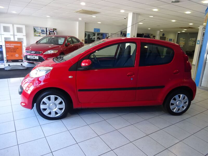 View PEUGEOT 107 107 Urban 5 Door