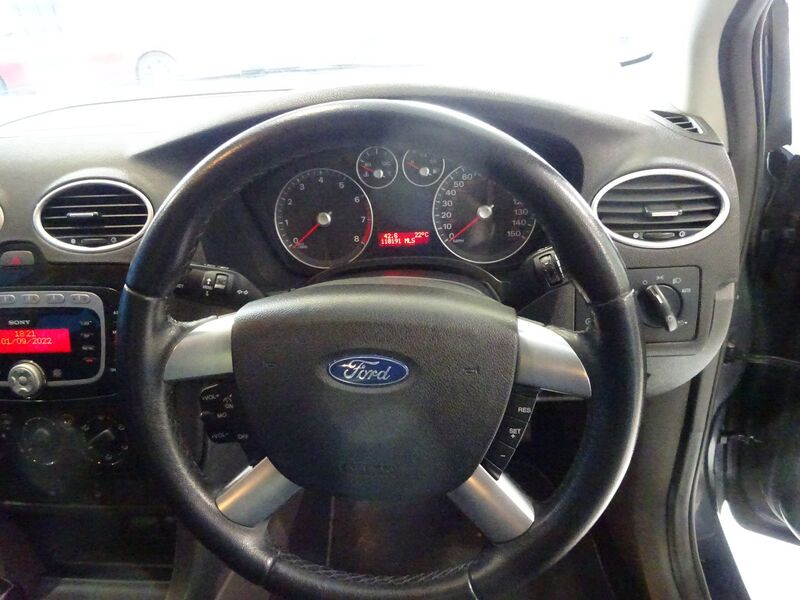 FORD FOCUS