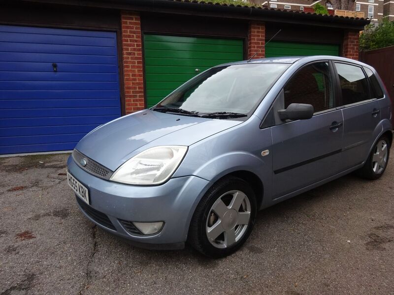 View FORD FIESTA 1.25 Zetec Climate 5 Door