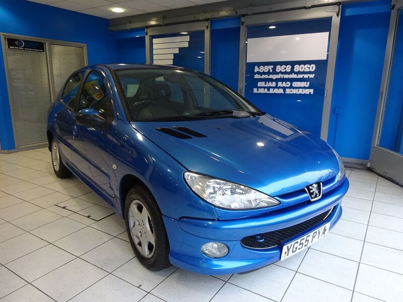 PEUGEOT 206