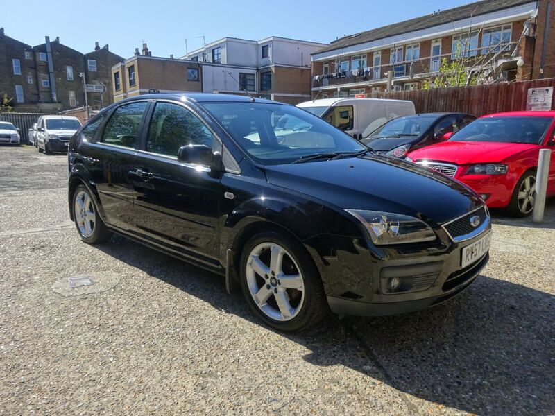 View FORD FOCUS 1.8 Zetec Climate 5 Door