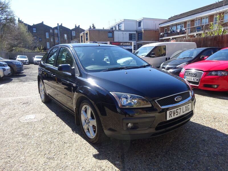 View FORD FOCUS 1.8 Zetec Climate 5 Door