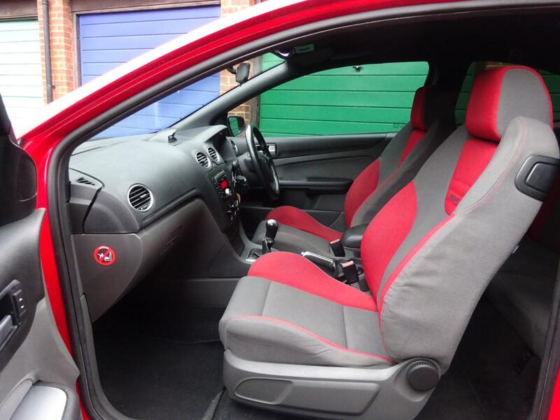 FORD FOCUS