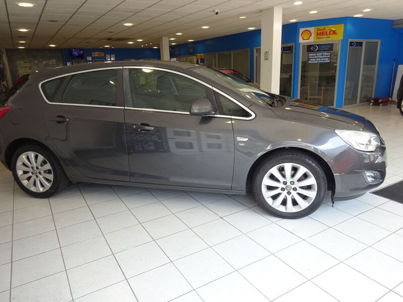 View VAUXHALL ASTRA 1.6 SE 5 Door