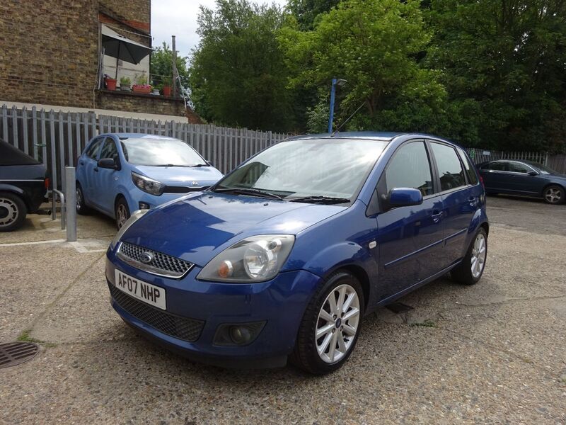 View FORD FIESTA 1.2 Zetec Climate Blue